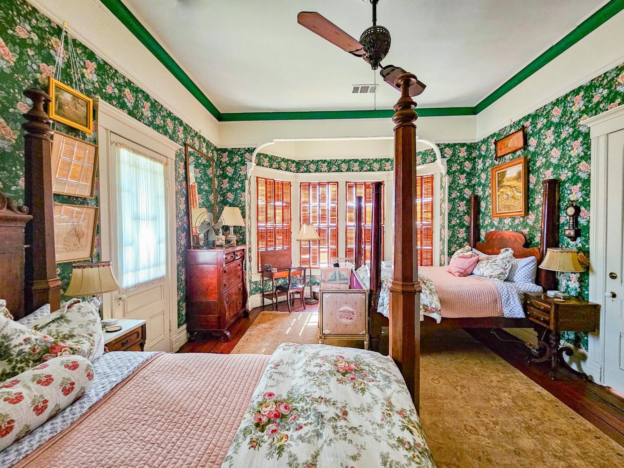 The Jd Hyde Historic Inn Вісалія Екстер'єр фото